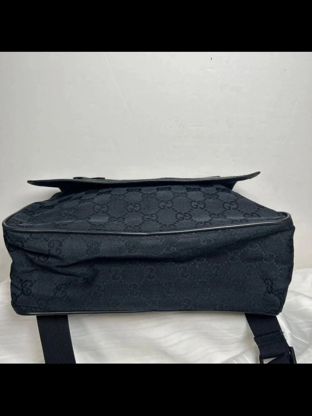 Gucci Black GG Canvas and Leather Crossbody Messenger
